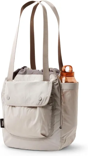 Bellroy Cinch Tote (16 liter lightweight tote bag with external organization, pop pockets, a luggage pass-through, and effortless draw-cord closure) - Oat