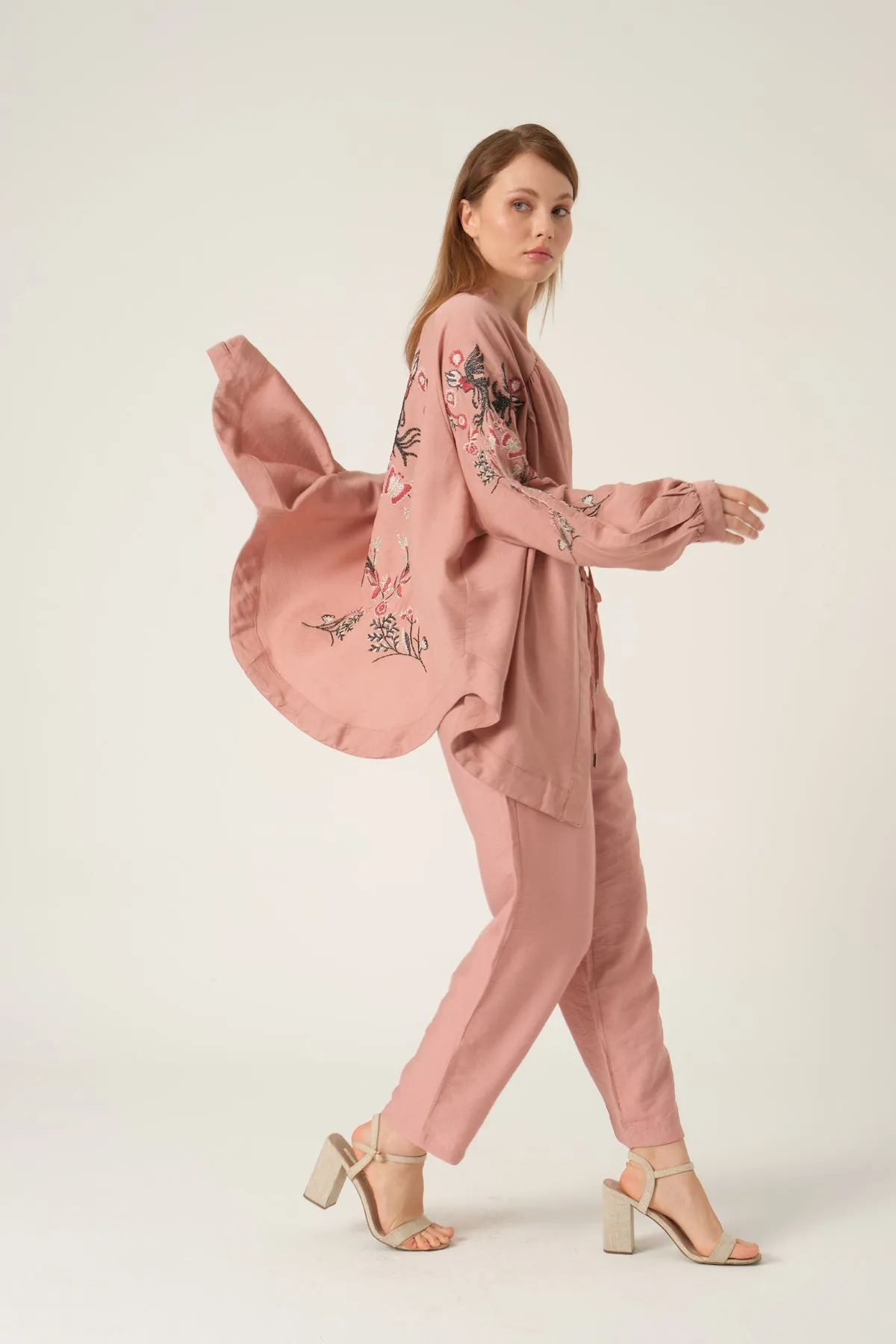 EASY-FIT SUMMER TROUSERS