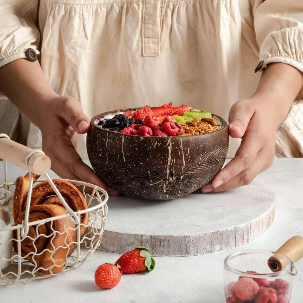 Eco-friendly Coconut Bowls & Spoons Set of 4