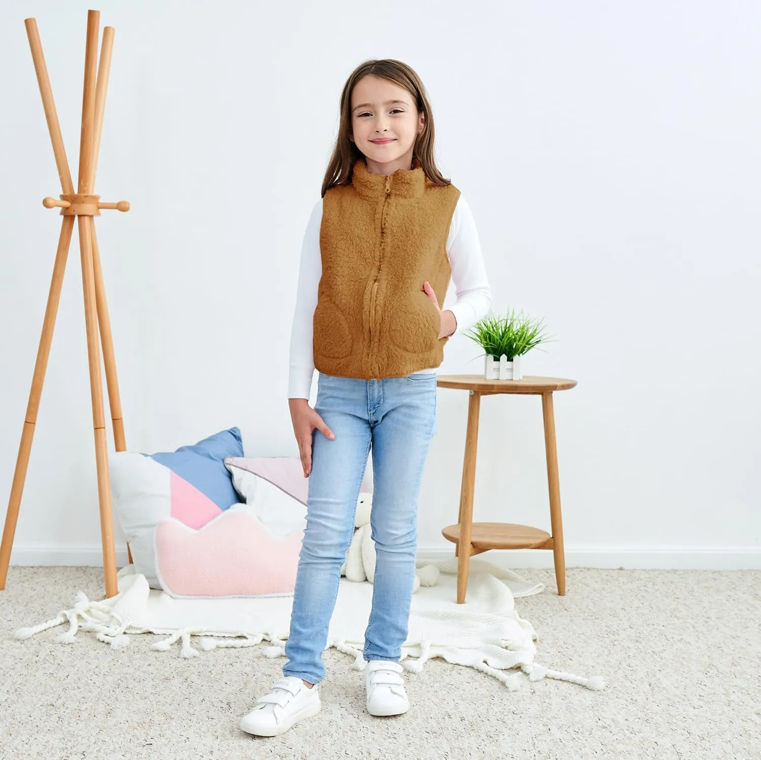 JESKIDS Girls' Boys Sherpa Fleece Vest Outwear Lightweight Solid Color Cute Jacket with Pockets 2-11 Years