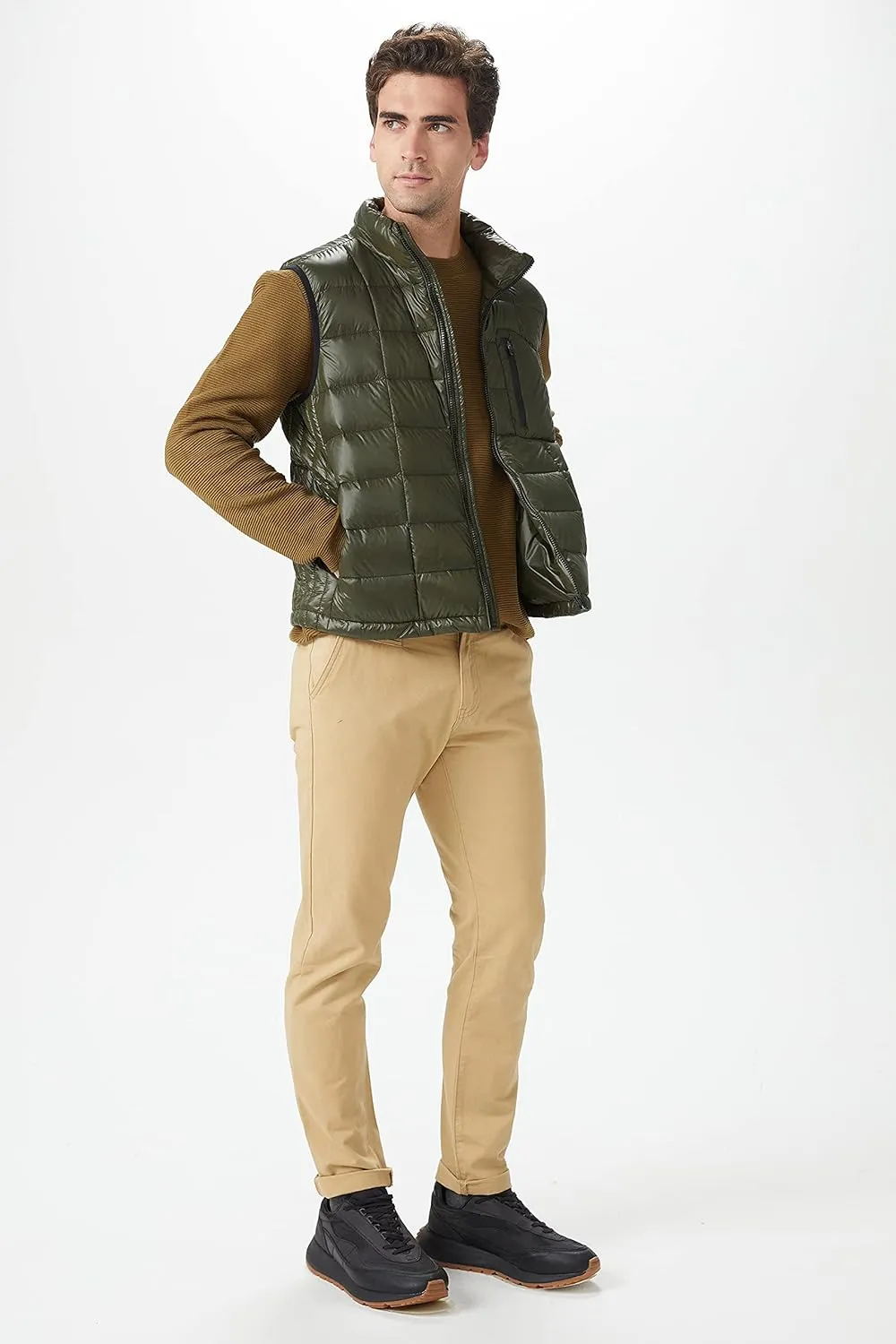 Orolay Men's Ultra Lightweight Down Vests Quilted Packable Winter Vest with Stand Collar
