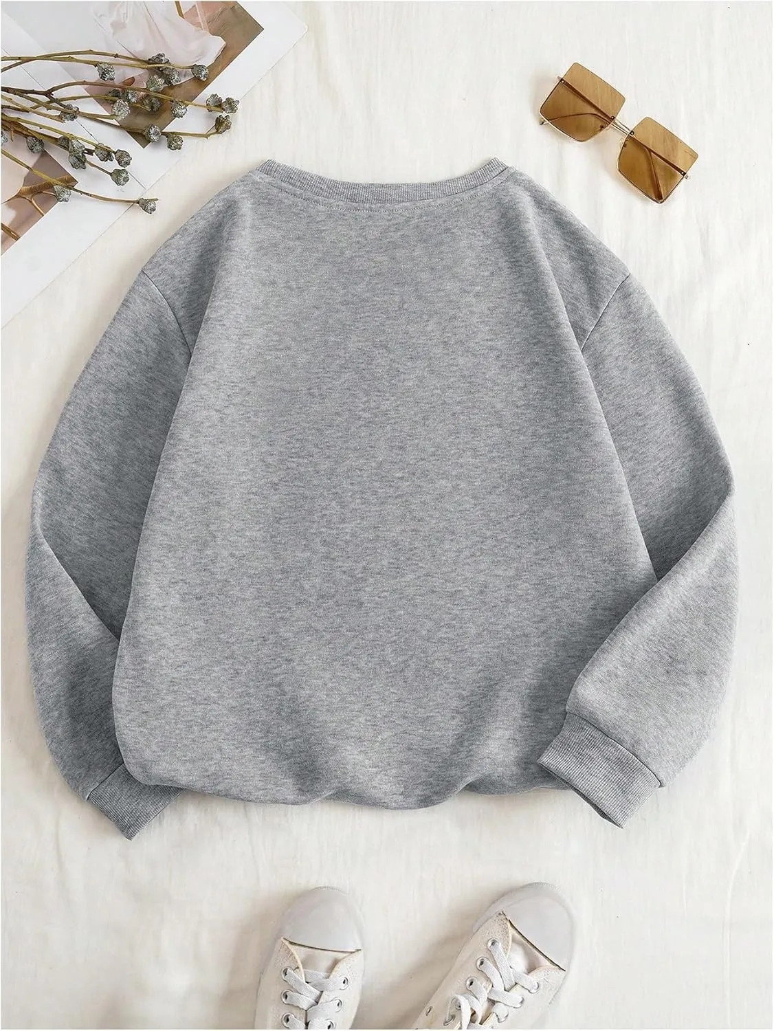SweatyRocks Women's Sweatshirt Graphic Print Long Sleeve Drop Shoulder Crew Neck Pullover Tops