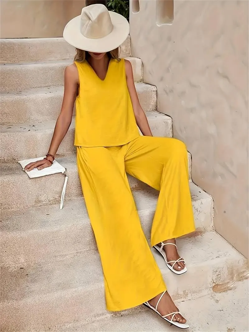 Women's 2 Piece Summer Outfits Sleeveless Crop Top Wide Leg Pants with Pockets Matching Lounge Sets